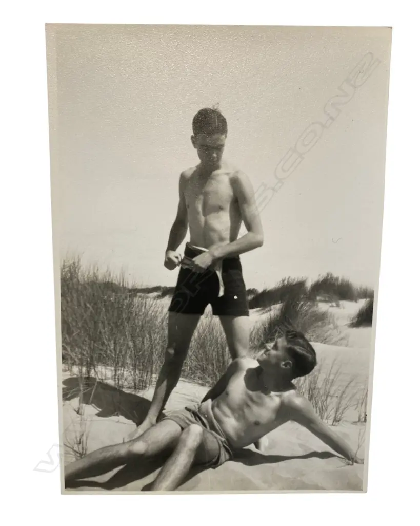 Unidentified photographer - Beach photographs of Leo Bensemann and friends, Image 1++
